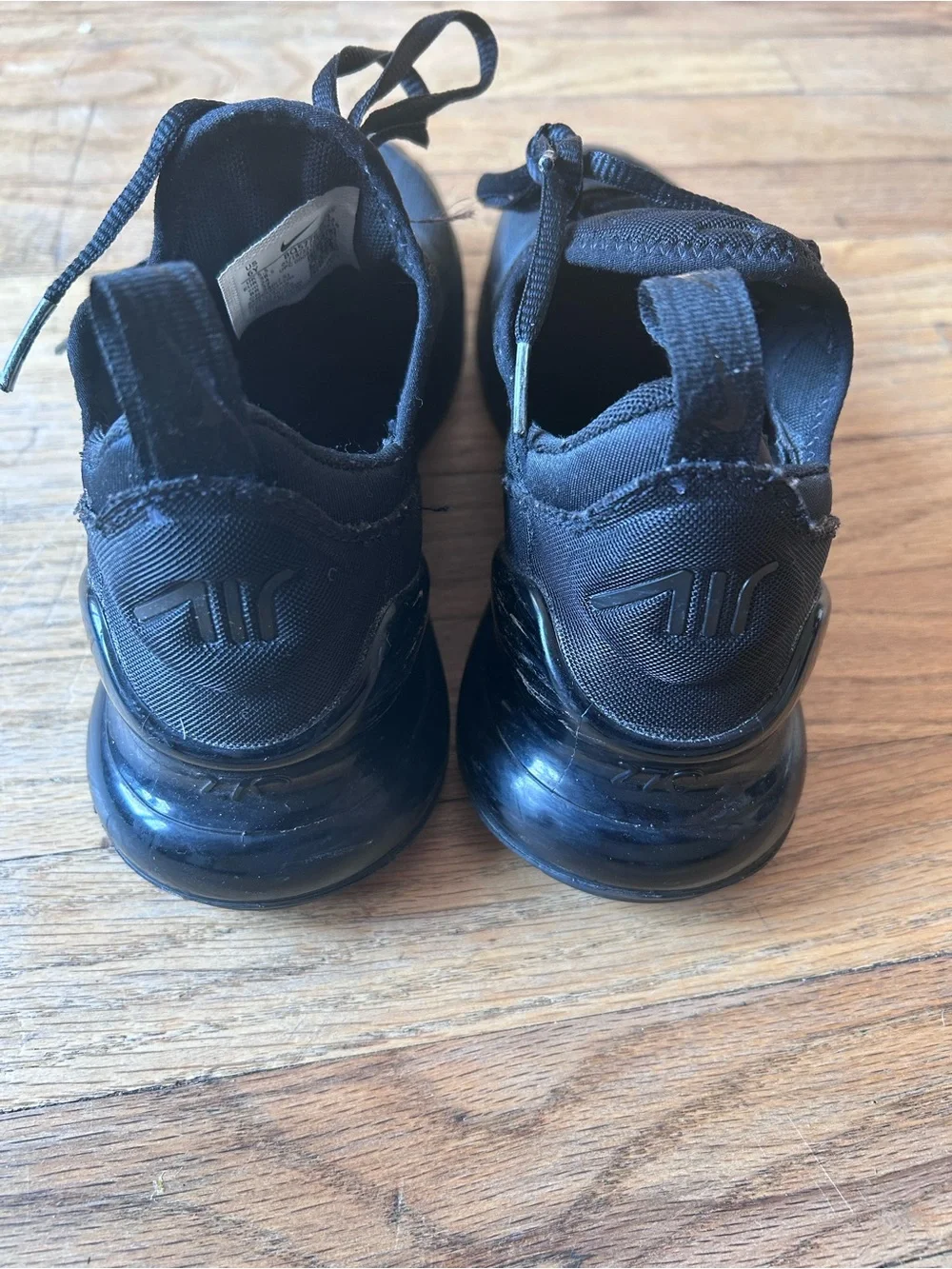 Nike Black Sneaker